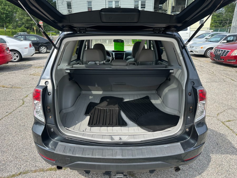 2011 Subaru Forester X Premium Package - Photo 11