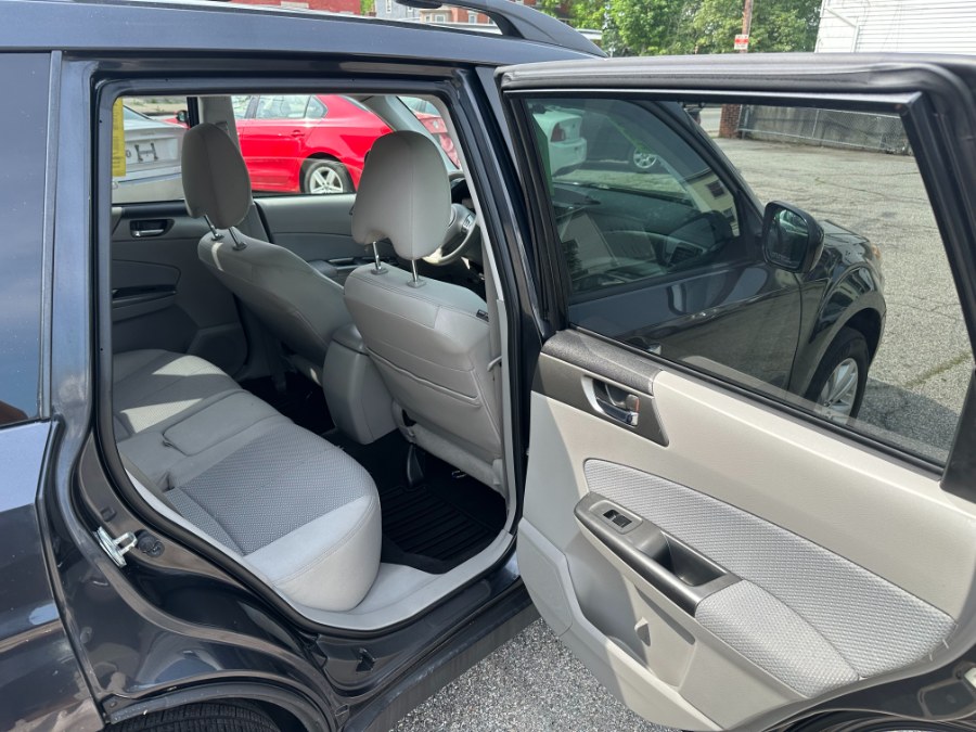 2011 Subaru Forester X Premium Package - Photo 9