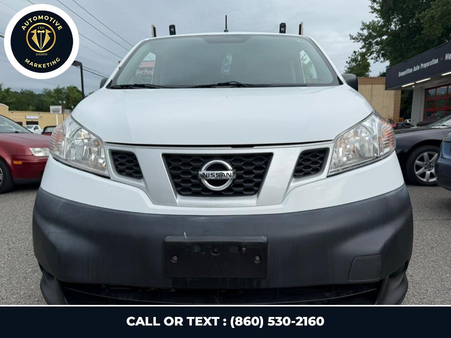 2013 Nissan NV200 S's photo