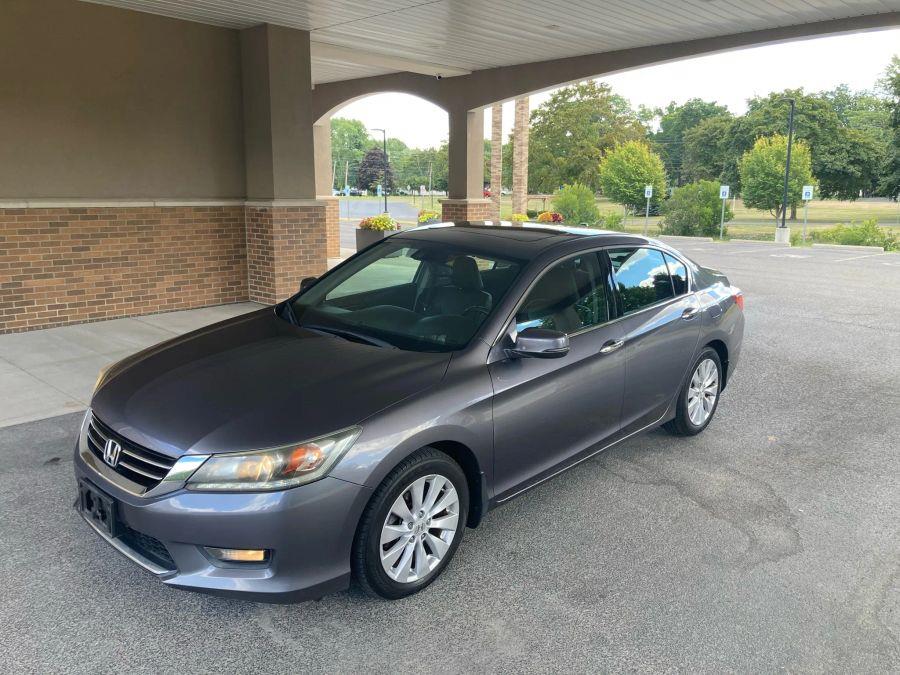 Honda Accord photo 10