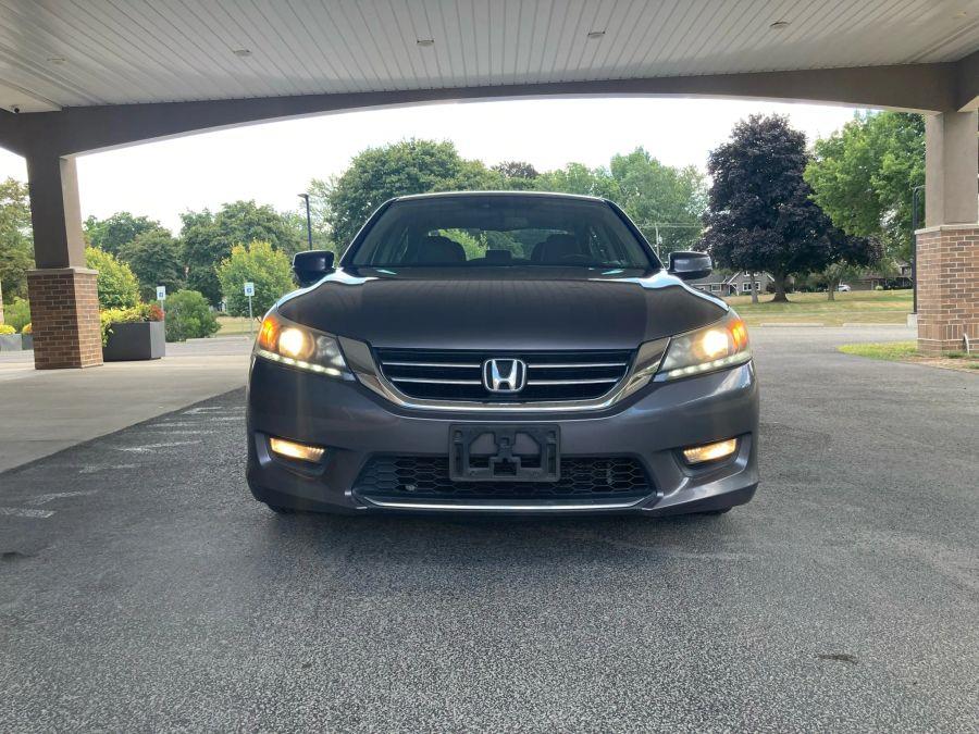 Honda Accord photo 13