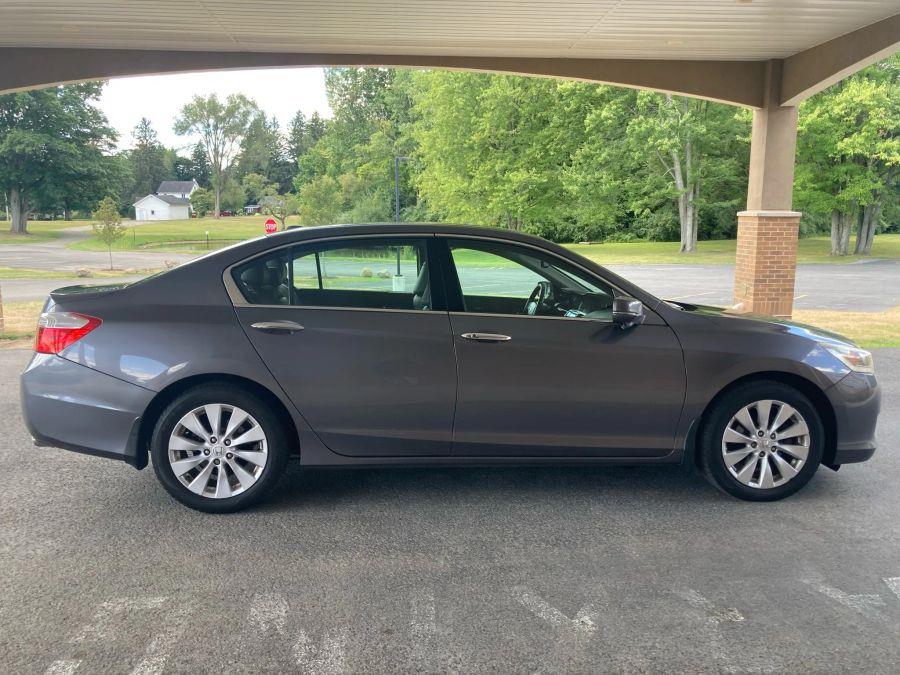Honda Accord photo 4