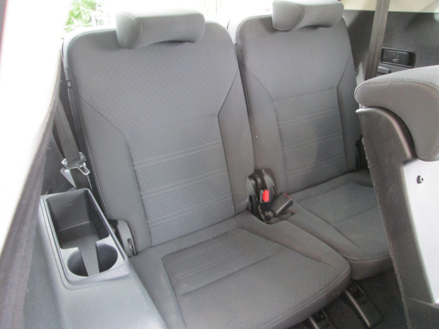 2019 Kia Sorento LX - Photo 23