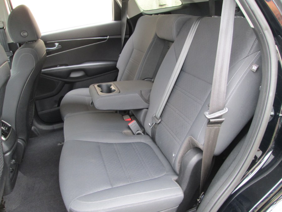 2019 Kia Sorento LX - Photo 20