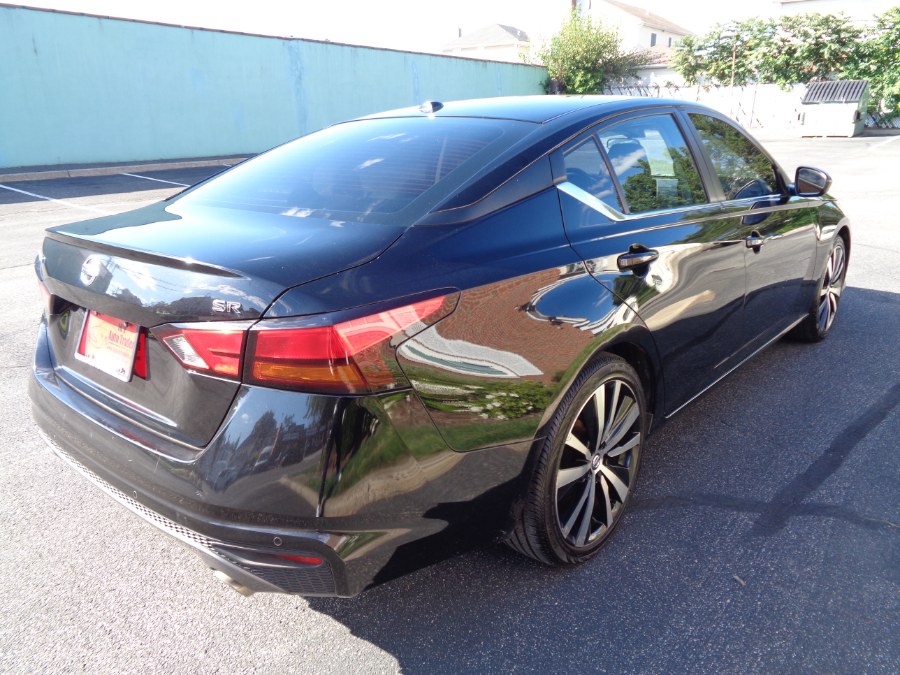 2020 Nissan Altima SR - Photo 6