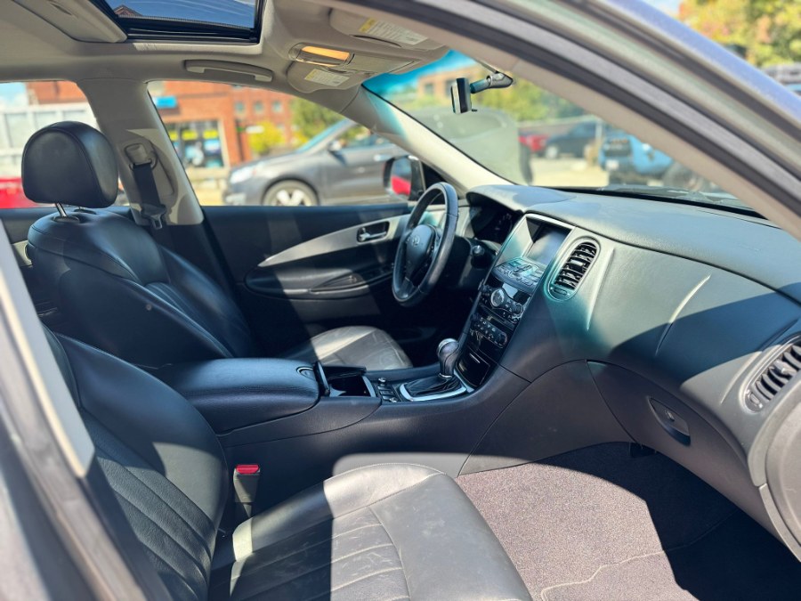 2017 INFINITI QX50 Base - Photo 9