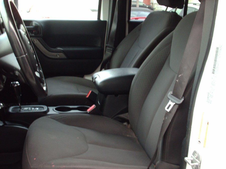 2017 Jeep Wrangler Unlimited Sport - Photo 16
