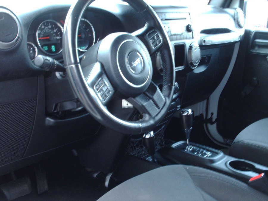 2017 Jeep Wrangler Unlimited Sport - Photo 14