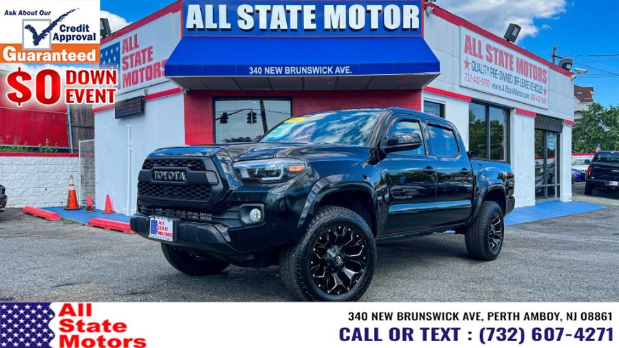 2017 Toyota Tacoma SR5 Double Cab 4x4 V6 Auto Short Bed's photo