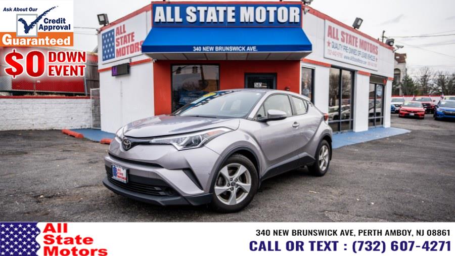 2019 Toyota C-HR LE's photo