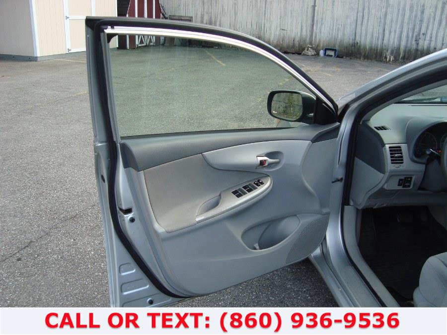 2010 Toyota Corolla LE - Photo 32