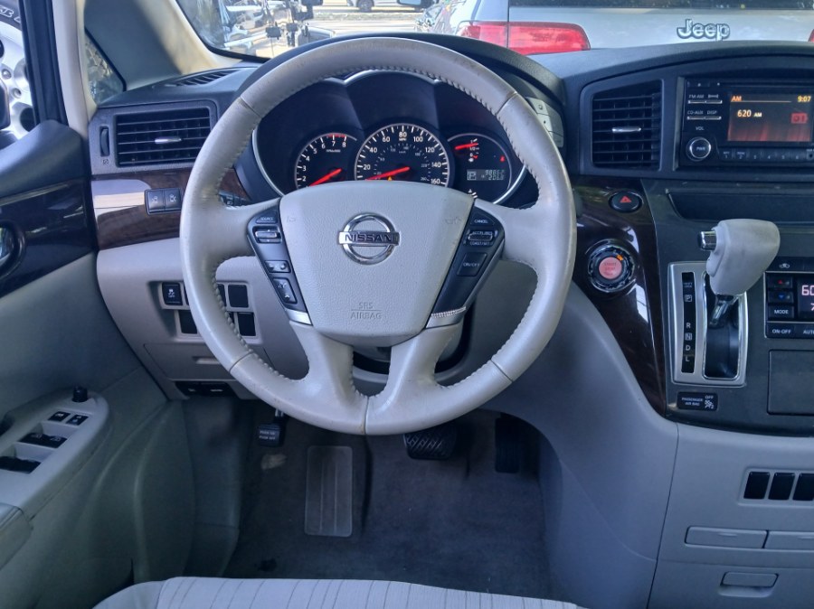 2014 Nissan Quest SV - Photo 25