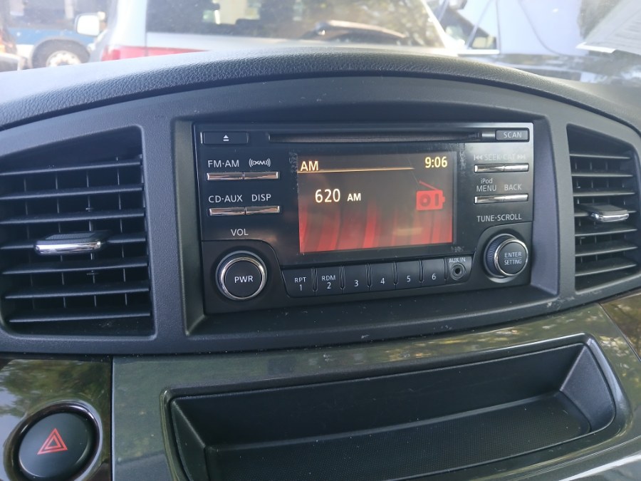2014 Nissan Quest SV - Photo 19