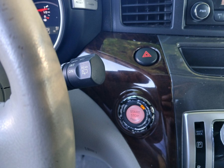 2014 Nissan Quest SV - Photo 23