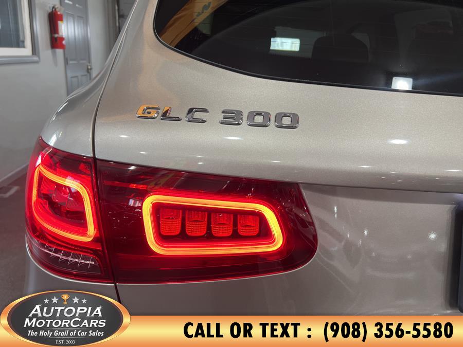 2022 Mercedes-Benz GLC GLC300 - Photo 32