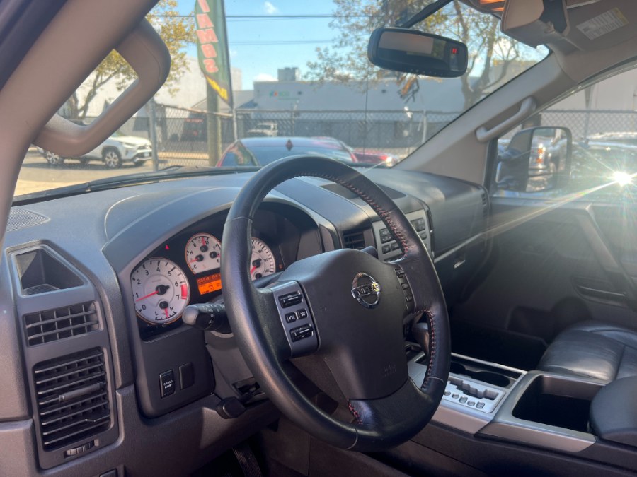2012 Nissan Titan PRO-4X - Photo 8