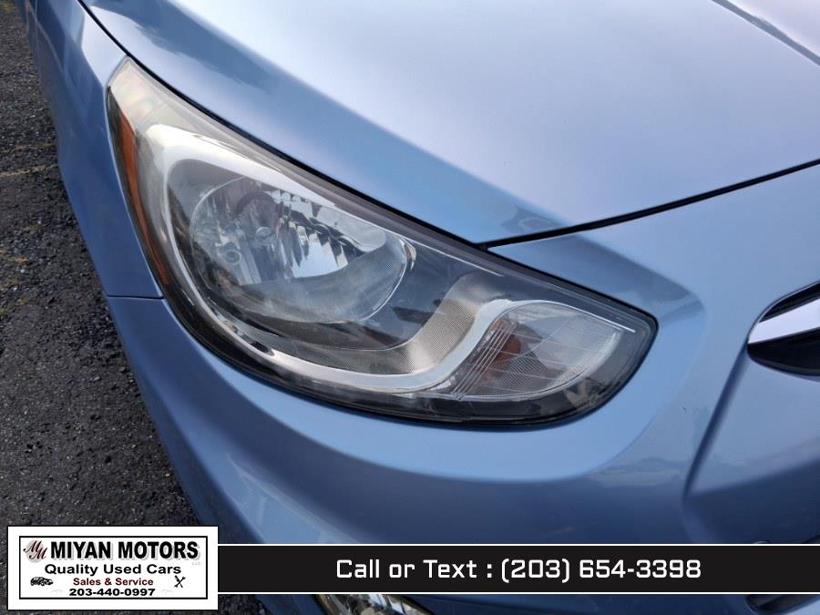 2012 Hyundai Accent GLS - Photo 14