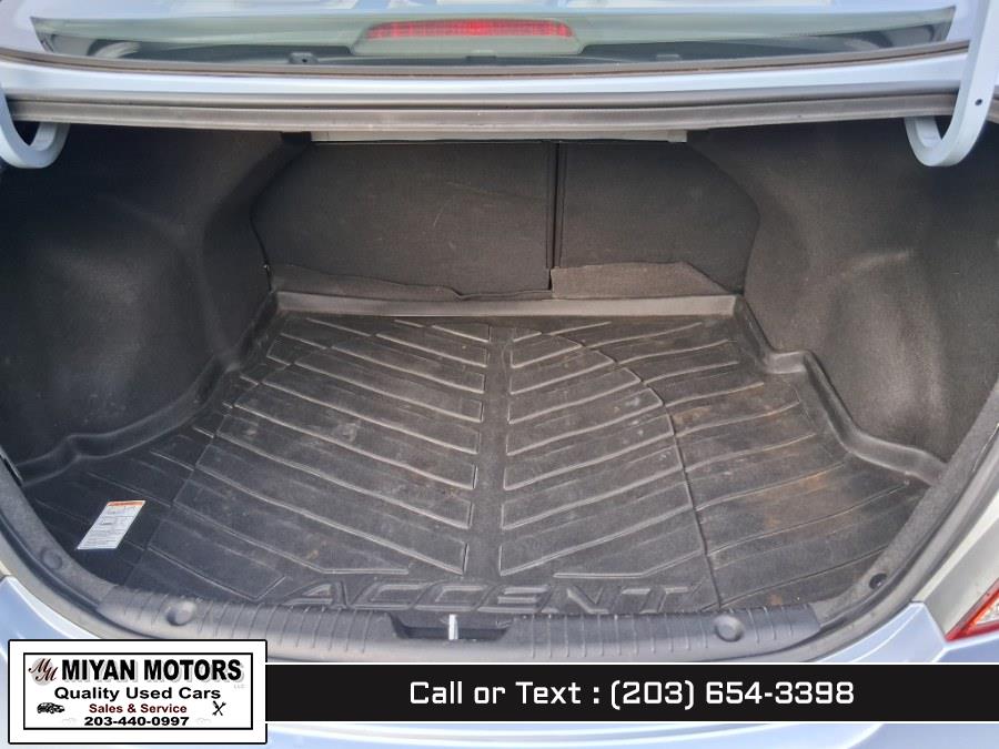 2012 Hyundai Accent GLS - Photo 23