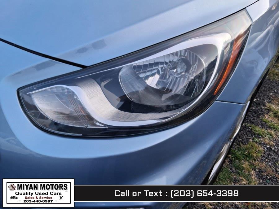 2012 Hyundai Accent GLS - Photo 13
