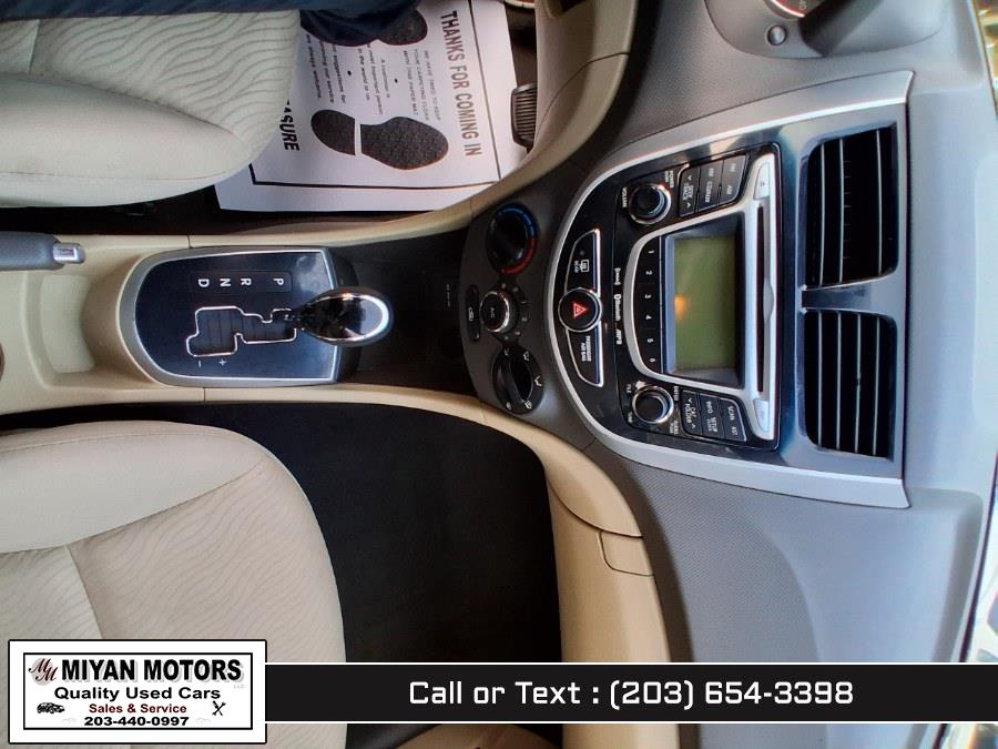 2012 Hyundai Accent GLS - Photo 43