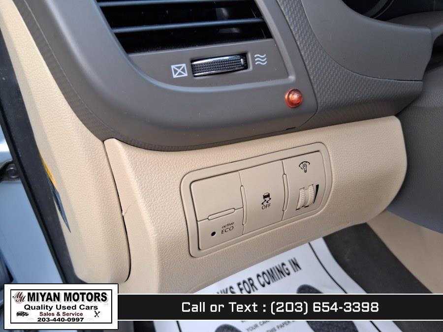 2012 Hyundai Accent GLS - Photo 17