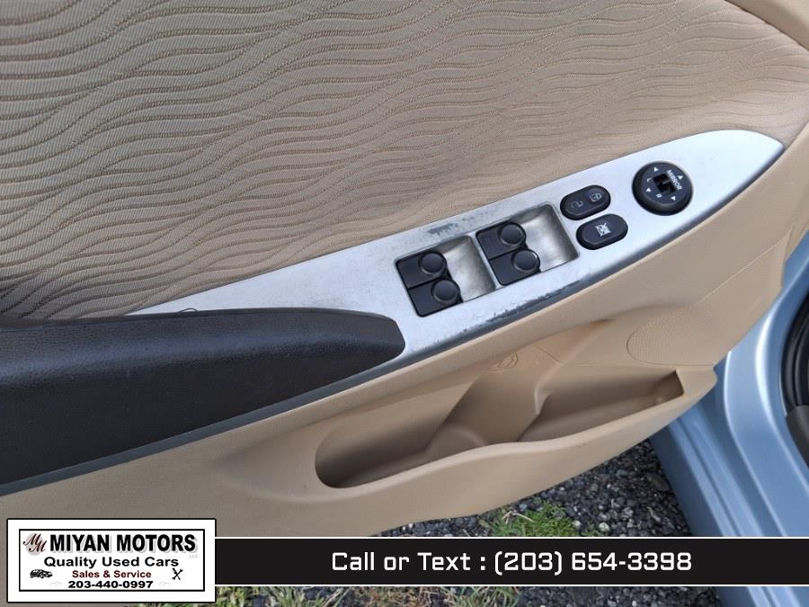 2012 Hyundai Accent GLS - Photo 16