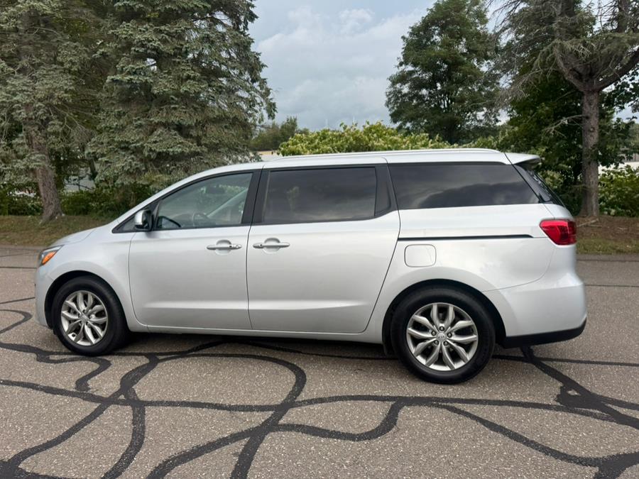 2021 Kia Sedona EX - Photo 10