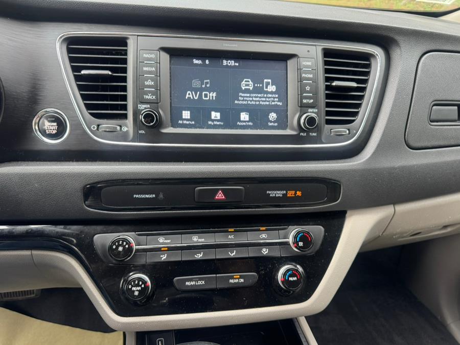 2021 Kia Sedona EX - Photo 40