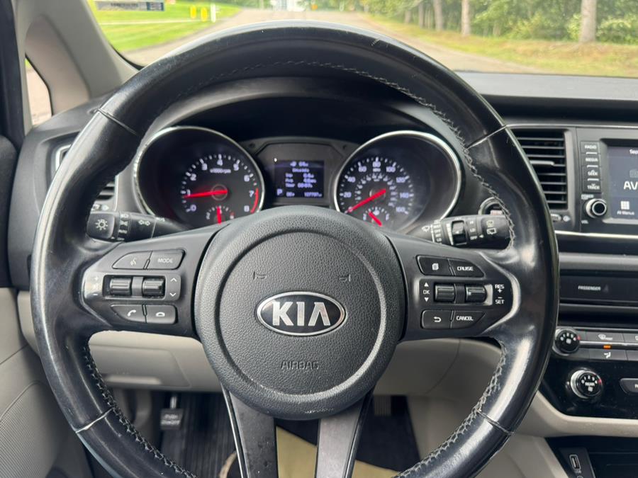 2021 Kia Sedona EX - Photo 39
