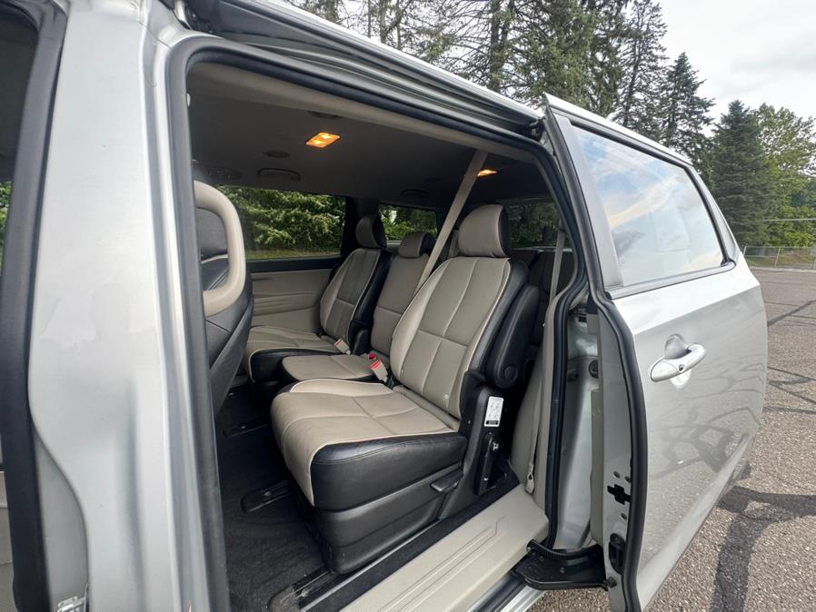 2021 Kia Sedona EX - Photo 31