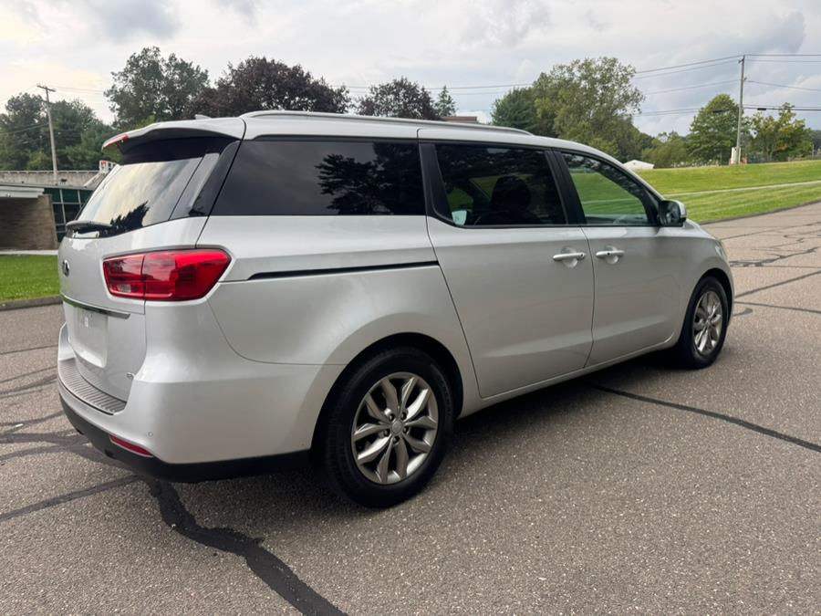 2021 Kia Sedona EX - Photo 19