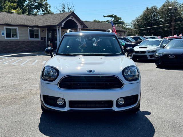 2019 MINI Countryman Cooper ALL4 Signature's photo