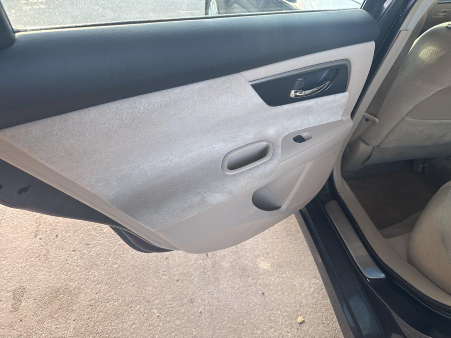 2013 Nissan Altima Sedan S - Photo 15