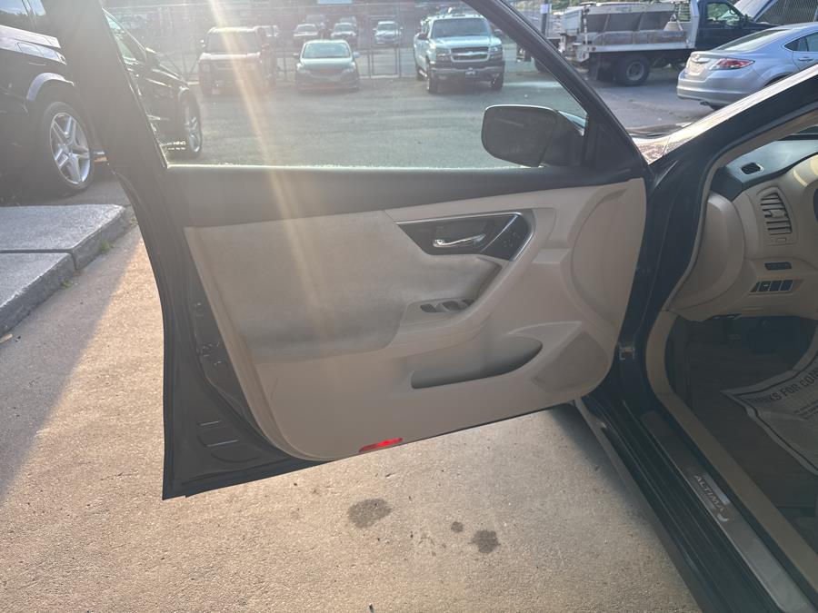 2013 Nissan Altima Sedan S - Photo 6