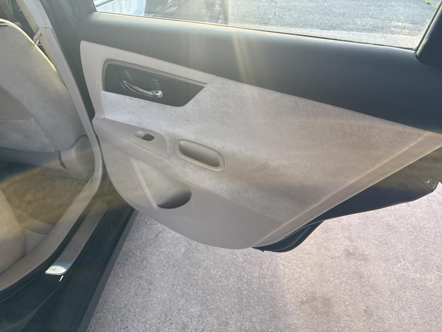 2013 Nissan Altima Sedan S - Photo 16