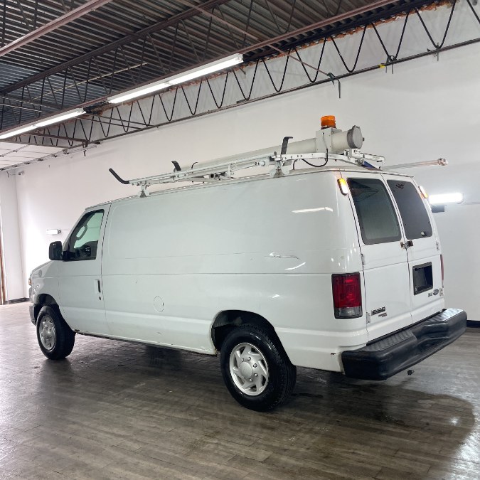 2013 Ford E-Series E-150 Van's photo