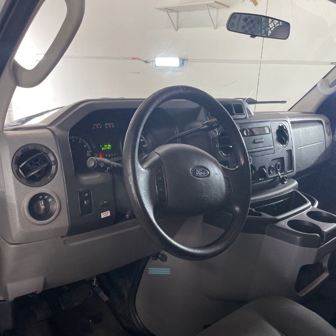 2013 Ford E-Series Econoline Van Commercial - Photo 7