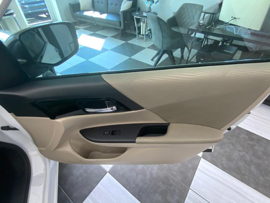 2016 Honda Accord LX - Photo 8