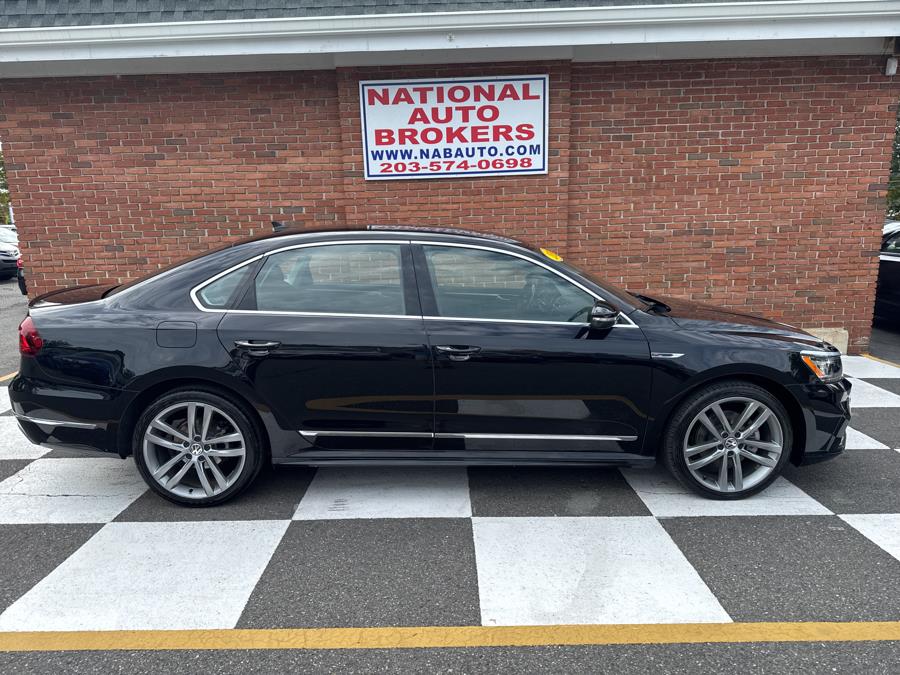 2019 Volkswagen Passat 2.0T SE R-Line Auto's photo