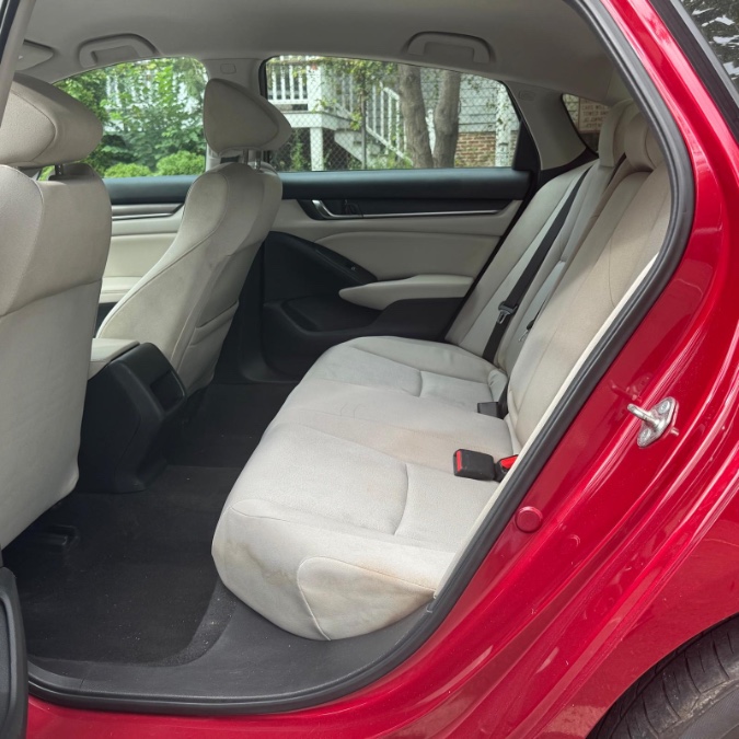 2019 Honda Accord LX - Photo 10