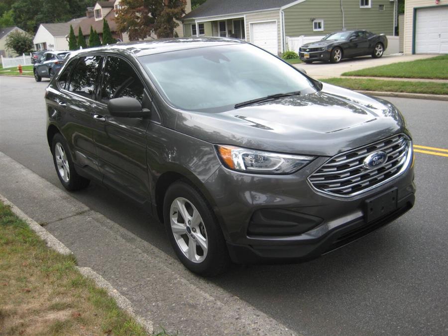 2019 Ford Edge SE's photo