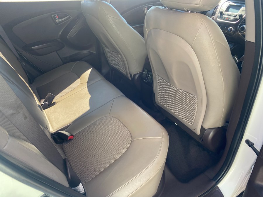 2015 Hyundai Tucson SE - Photo 13