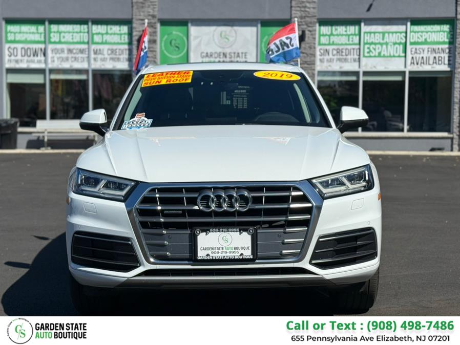2019 Audi Q5 2.0T quattro S tronic Premium Plus's photo