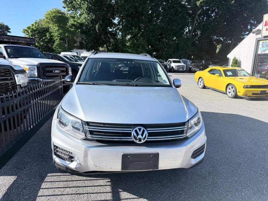 2016 Volkswagen Tiguan 2.0T S's photo