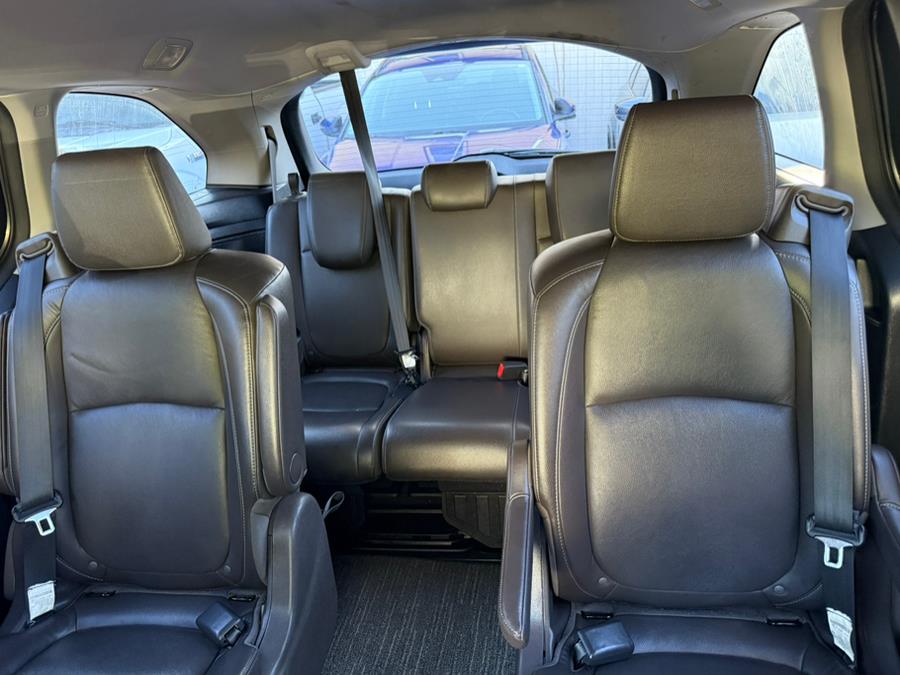 2021 Honda Odyssey EX-L - Photo 6