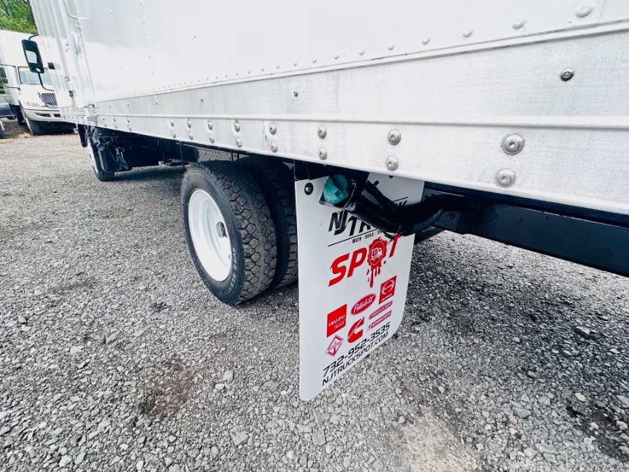 2019 Isuzu NRR - Photo 15
