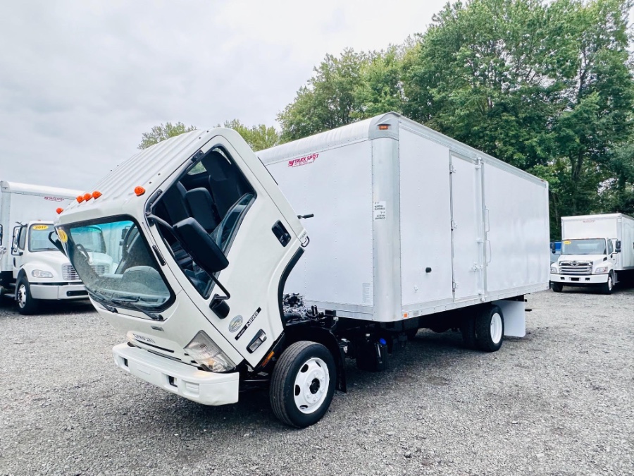 2019 Isuzu NRR - Photo 37