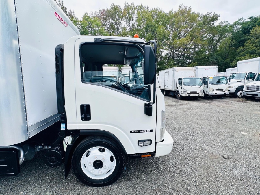2019 Isuzu NRR - Photo 20