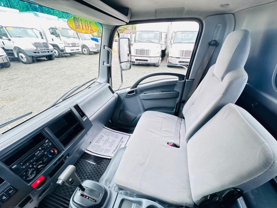 2019 Isuzu NRR - Photo 32
