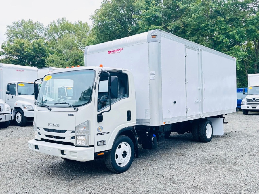 2019 Isuzu NRR - Photo 9